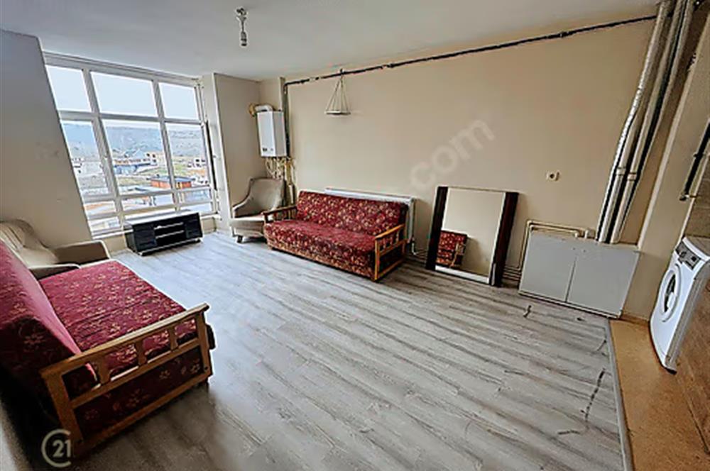 C21 BAL'DAN TOKİ YENİMAHALLE'DE KISMİ EŞYALI KİRALIK 1+1 DAİRE