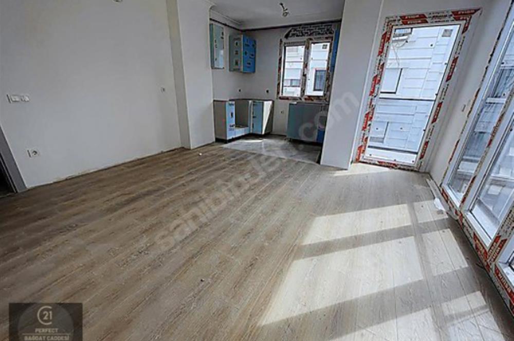 SUADİYEDE BAĞDAT CADDESİNE YAKIN AMERİKAN MUTFAKLI BALKONLU