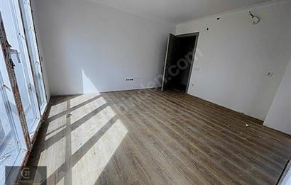 SUADİYEDE BAĞDAT CADDESİNE YAKIN AMERİKAN MUTFAKLI BALKONLU