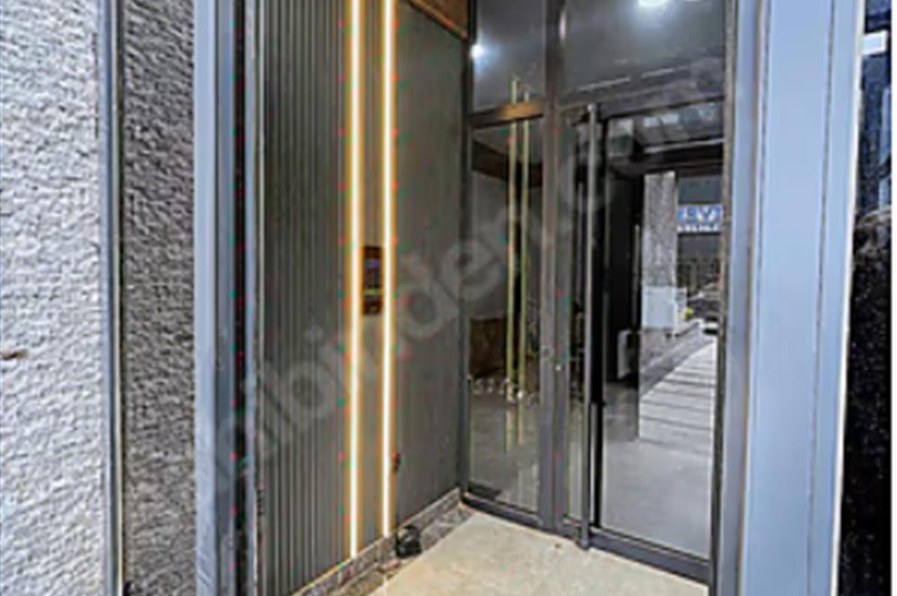 ATAŞEHİR DE EBEVEYN BANYOLU OTURUMA HAZIR BALKONLU