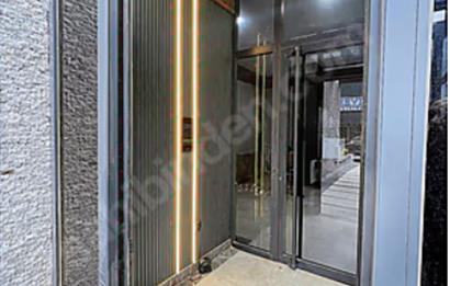 ATAŞEHİR DE EBEVEYN BANYOLU OTURUMA HAZIR BALKONLU