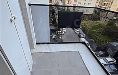 ATAŞEHİR DE EBEVEYN BANYOLU OTURUMA HAZIR BALKONLU