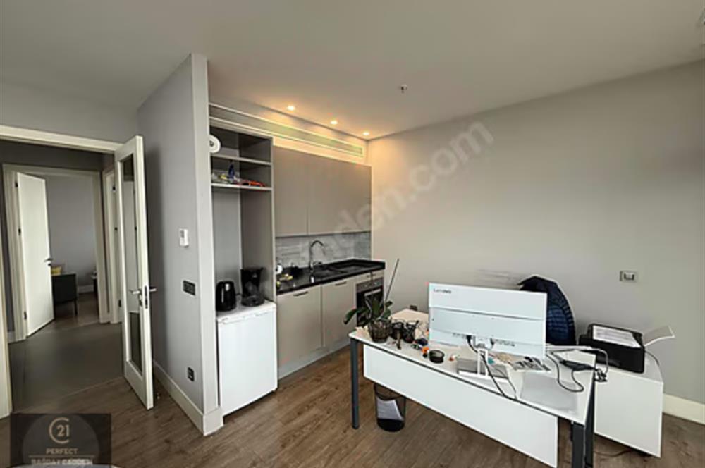 Metropol İstanbulda Teraslı 2+1 Satılık Ofis Yüksek Prestijli