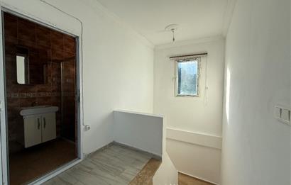 Bodrum Gümüşlük Koyunbaba’da Deniz Manzaralı Yıllık Kiralık Eşyasız 3+1 Dubleks