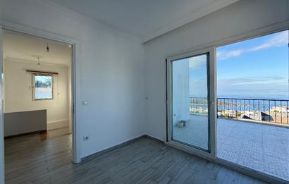 Bodrum Gümüşlük Koyunbaba’da Deniz Manzaralı Yıllık Kiralık Eşyasız 3+1 Dubleks