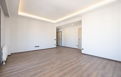 YALI MAHALLESİ'NDE 3+1 90m2 8.KAT OTOPARKLI LÜKS SIFIR DAİRE
