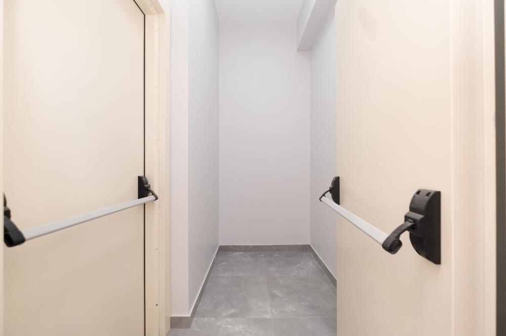 YALI MAHALLESİ'NDE 3+1 90m2 8.KAT OTOPARKLI LÜKS SIFIR DAİRE