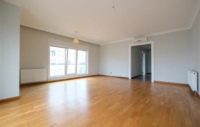 Feneryolu Fahrettin Kerim Gökay Caddesinde 115 m2 Net 3+1 Daire