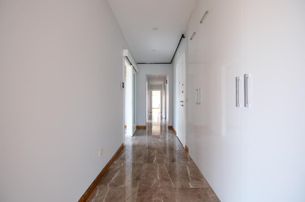 Feneryolu Fahrettin Kerim Gökay Caddesinde 115 m2 Net 3+1 Daire