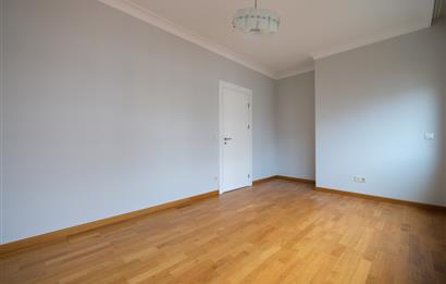 Feneryolu Fahrettin Kerim Gökay Caddesinde 115 m2 Net 3+1 Daire