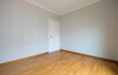 Feneryolu Fahrettin Kerim Gökay Caddesinde 115 m2 Net 3+1 Daire