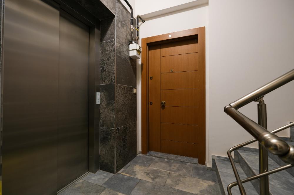 Feneryolu Fahrettin Kerim Gökay Caddesinde 115 m2 Net 3+1 Daire