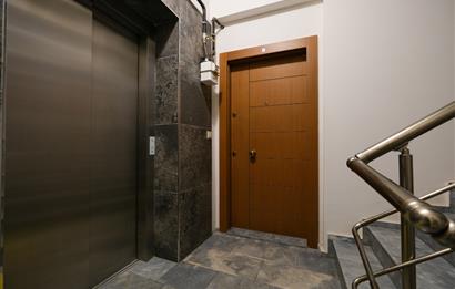 Feneryolu Fahrettin Kerim Gökay Caddesinde 115 m2 Net 3+1 Daire