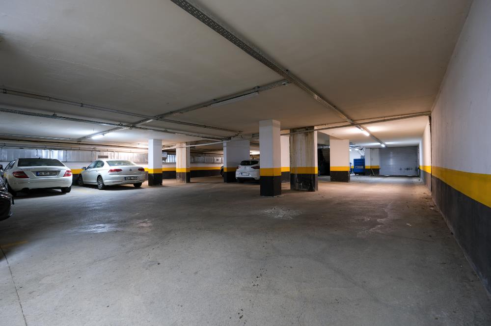 Feneryolu Fahrettin Kerim Gökay Caddesinde 115 m2 Net 3+1 Daire