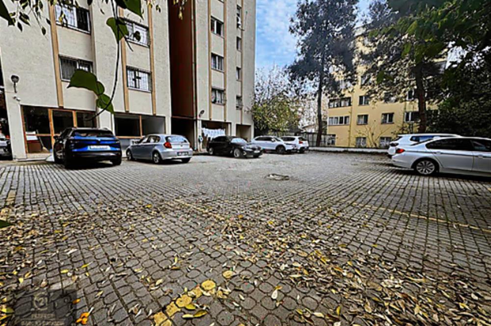 KOZYATAĞI PLAZALAR BÖLGESİNDE 160M2 3+45M2 SALONLU ÖZEL DEKORLU