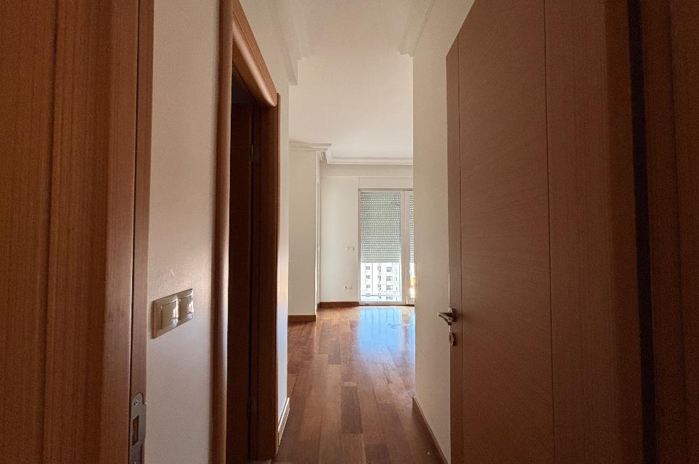 Ömerpaşa Caddesinde 3+2 Dubleks Daire 