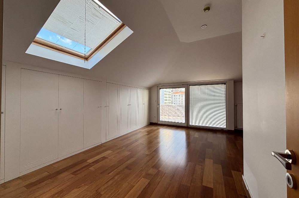 Ömerpaşa Caddesinde 3+2 Dubleks Daire 