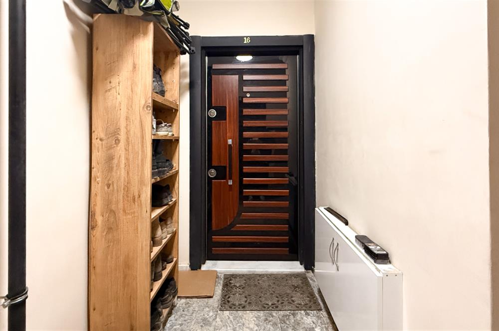 Gömeç Yaya Mah.SATILIK 3+1 DAİRE C21 BAL Ofisten