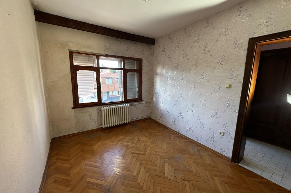 KOŞUYOLU SATILIK MÜSTAKİL İKİ KATLI EV