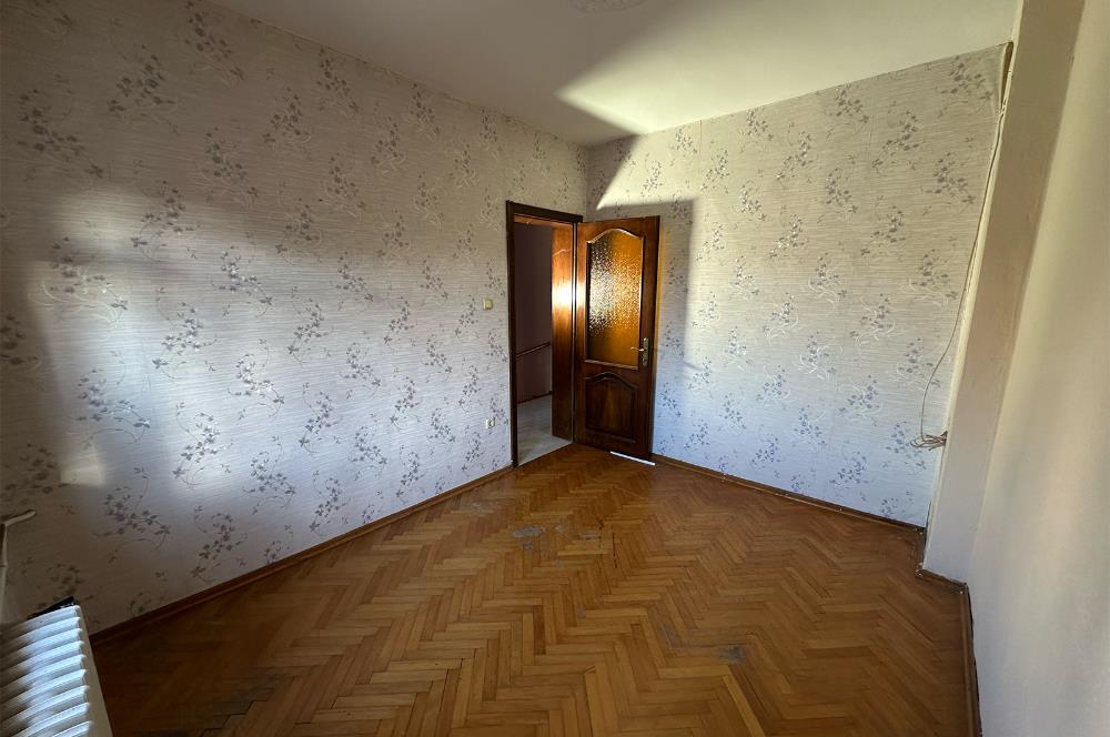 KOŞUYOLU SATILIK MÜSTAKİL İKİ KATLI EV