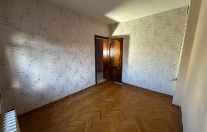 KOŞUYOLU SATILIK MÜSTAKİL İKİ KATLI EV