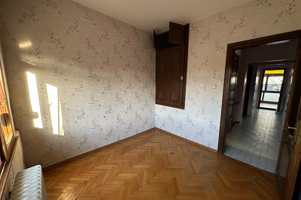 KOŞUYOLU SATILIK MÜSTAKİL İKİ KATLI EV