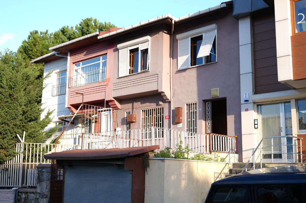 KOŞUYOLU SATILIK MÜSTAKİL İKİ KATLI EV