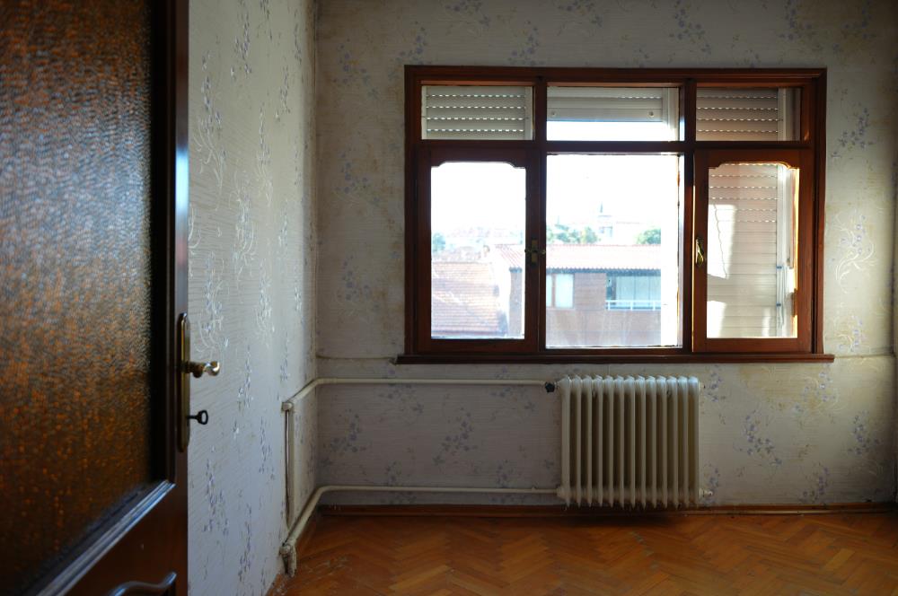 KOŞUYOLU SATILIK MÜSTAKİL İKİ KATLI EV