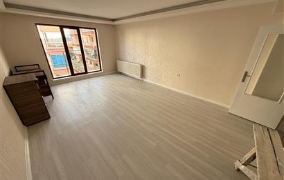 FUL YAPILI KALİTELİ MALZEME ARA KAT ASANSÖRLÜ LÜKS 3+1 BOŞ HEMEN