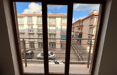 FUL YAPILI KALİTELİ MALZEME ARA KAT ASANSÖRLÜ LÜKS 3+1 BOŞ HEMEN