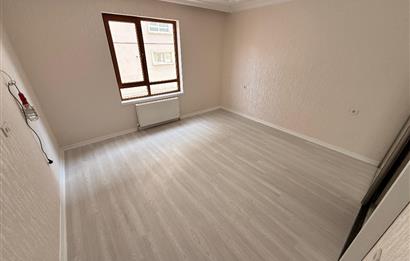 FUL YAPILI KALİTELİ MALZEME ARA KAT ASANSÖRLÜ LÜKS 3+1 BOŞ HEMEN