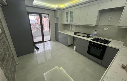 FUL YAPILI KALİTELİ MALZEME ARA KAT ASANSÖRLÜ LÜKS 3+1 BOŞ HEMEN