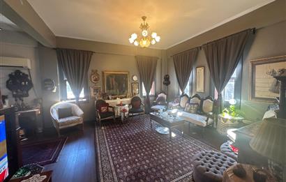 ANADOLU HİSARINDA SATILIK KÖŞK