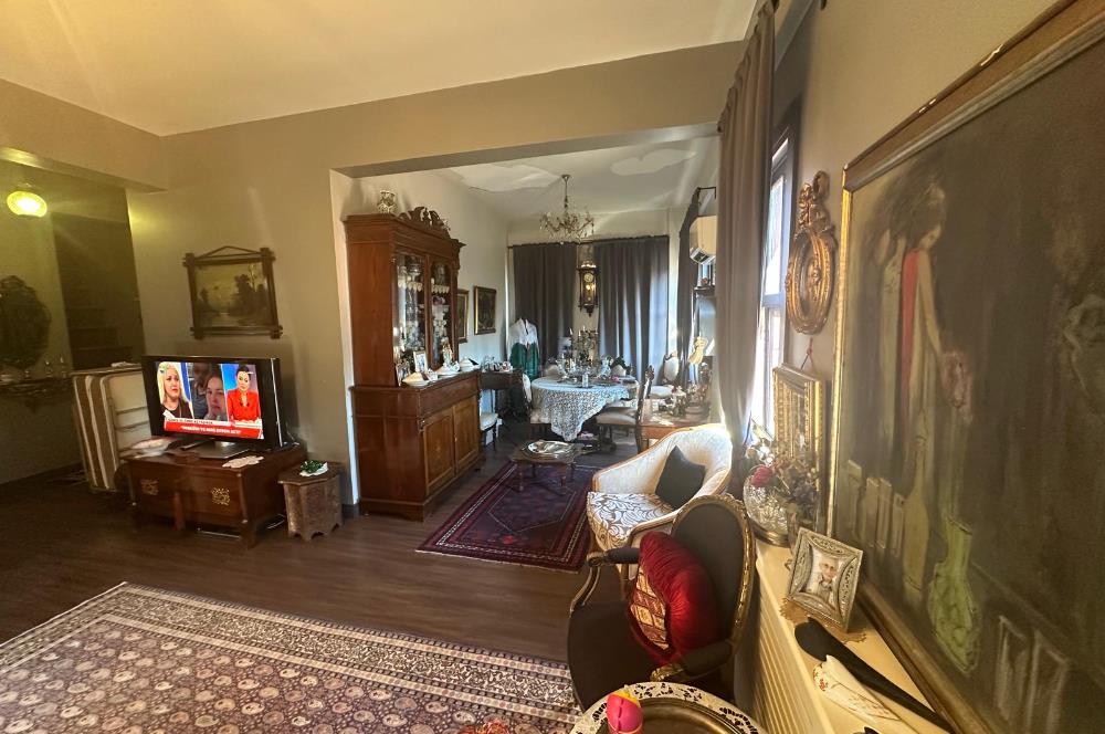 ANADOLU HİSARINDA SATILIK KÖŞK