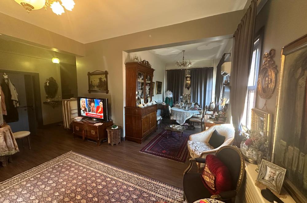 ANADOLU HİSARINDA SATILIK KÖŞK