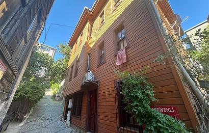 ANADOLU HİSARINDA SATILIK KÖŞK