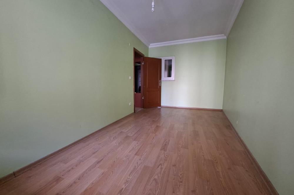 ESATPAŞADA ASANSÖRLÜ BİNADA FERAH VE KULLANIŞLI 2+1 DAİRE