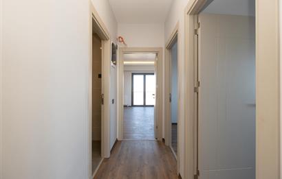 YALI MAHALLESİ'NDE 3+1 90m2 3.KAT OTOPARKLI LÜKS SIFIR DAİRE