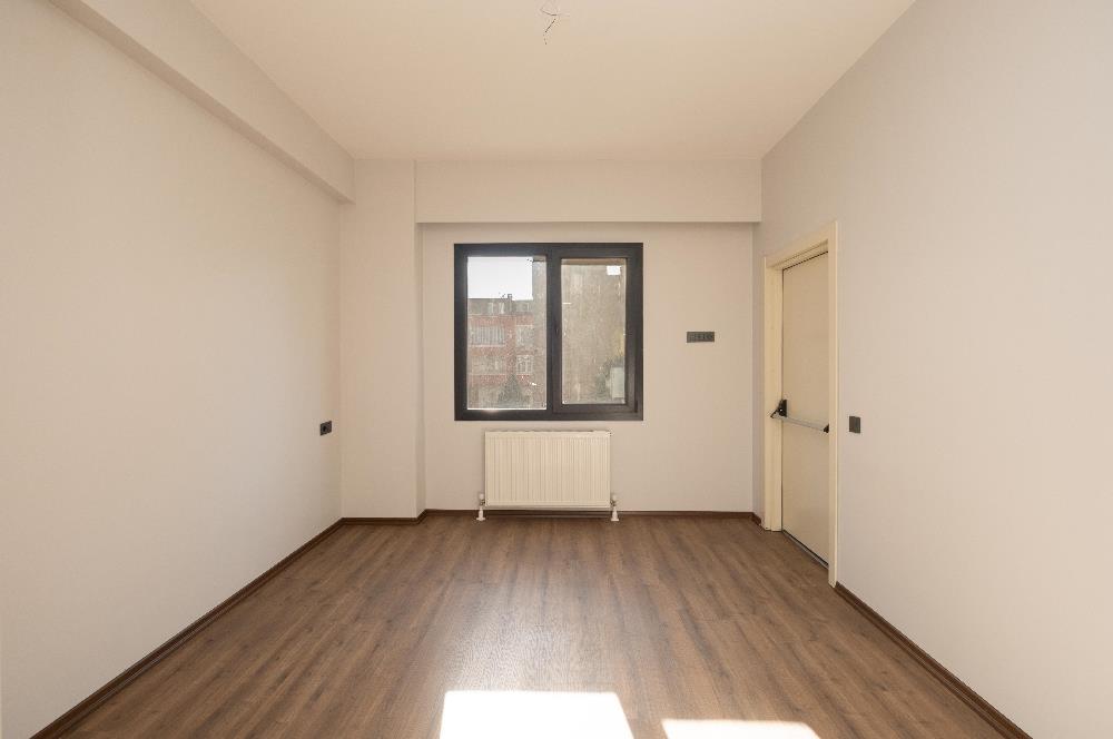 YALI MAHALLESİ'NDE 3+1 90m2 3.KAT OTOPARKLI LÜKS SIFIR DAİRE
