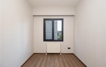 YALI MAHALLESİ'NDE 3+1 90m2 3.KAT OTOPARKLI LÜKS SIFIR DAİRE