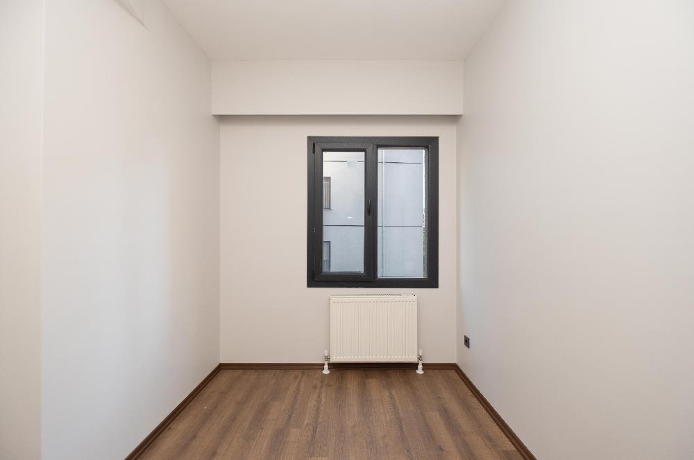 YALI MAHALLESİ'NDE 3+1 90m2 3.KAT OTOPARKLI LÜKS SIFIR DAİRE