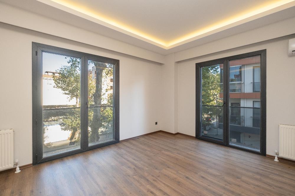 YALI MAHALLESİ'NDE 3+1 90m2 3.KAT OTOPARKLI LÜKS SIFIR DAİRE