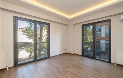 YALI MAHALLESİ'NDE 3+1 90m2 3.KAT OTOPARKLI LÜKS SIFIR DAİRE