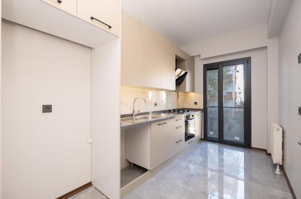 YALI MAHALLESİ'NDE 3+1 90m2 3.KAT OTOPARKLI LÜKS SIFIR DAİRE