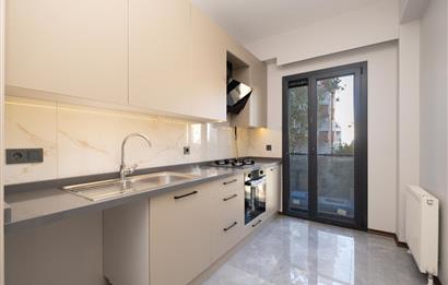 YALI MAHALLESİ'NDE 3+1 90m2 3.KAT OTOPARKLI LÜKS SIFIR DAİRE