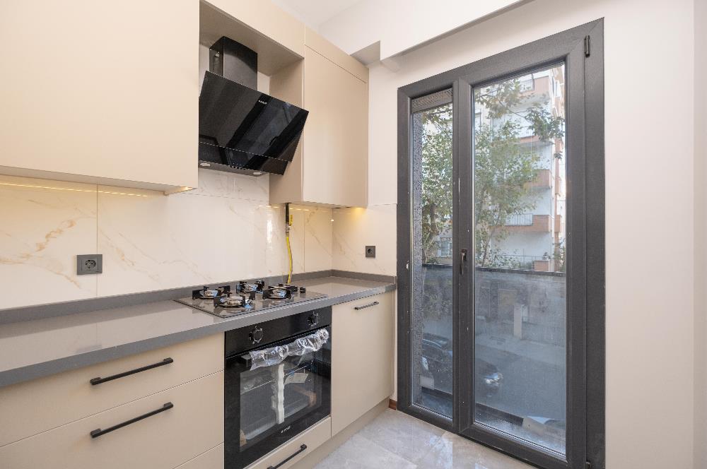 YALI MAHALLESİ'NDE 3+1 90m2 3.KAT OTOPARKLI LÜKS SIFIR DAİRE