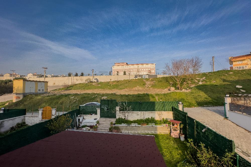 C21 LOCA'DAN KUVAYİ MİLLİYE'DE SATILIK 4+2 TRİPLEKS VİLLA