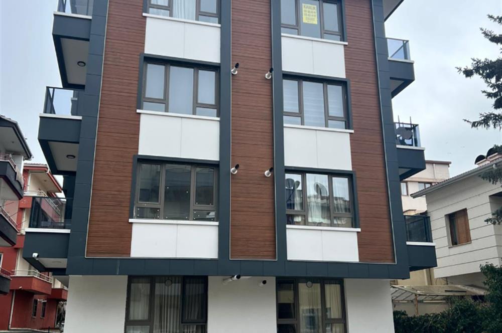 BAHÇELİEVLER'DE GÖL MANZARALI SIFIR 2+1 SATILIK DAİRE
