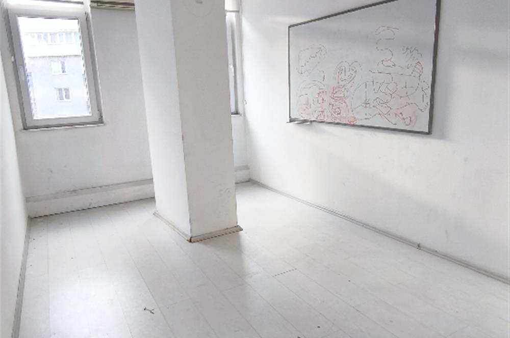 Şişli'de Fulya Yakını Merkezi Konumda Türk Kalp Vakfı Çaprazı Ofis Katı