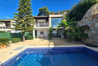 BODRUM MERKEZDE KALE MANZARALI EŞYALI EŞYASIZ 6+1 KİRALIK VİLLA - 9 - 31469